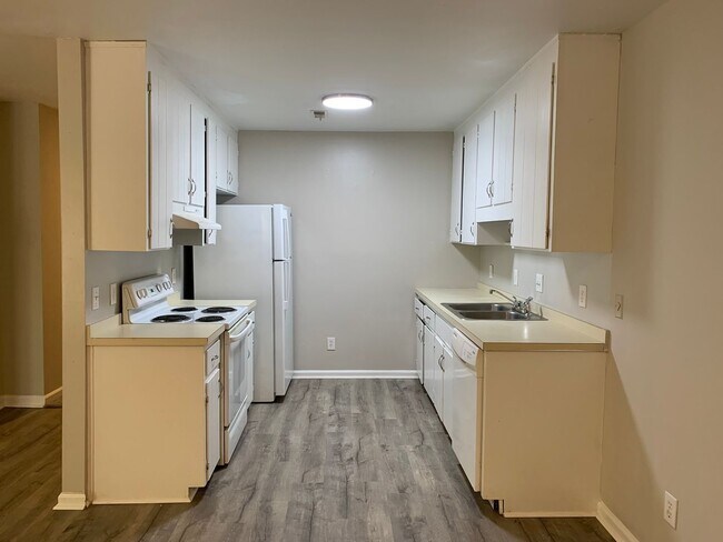 Building Photo - 920 Hearthridge Ct