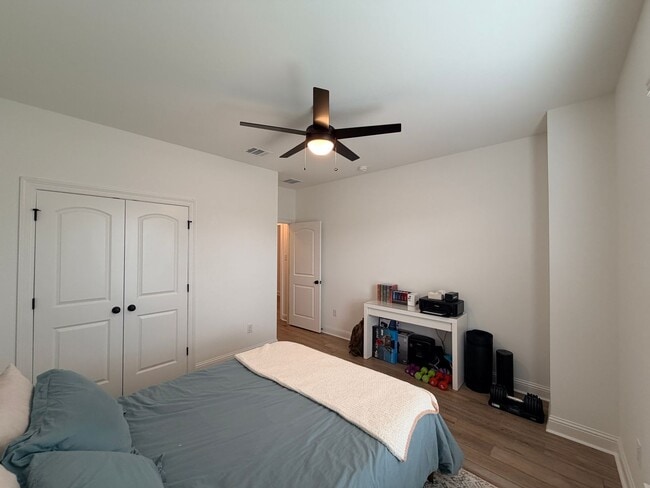 Building Photo - New Neighborhood.. Close to Barksdale Air Force Base..