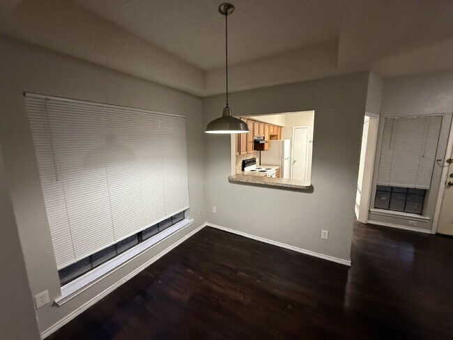 Building Photo - 9601 Forest