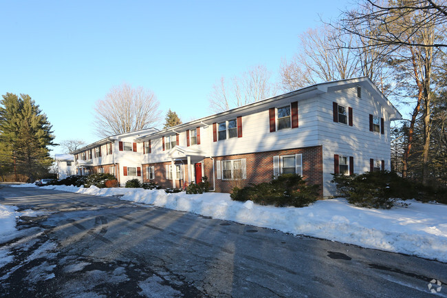 Building Photo - Pioneer Valley Apartments