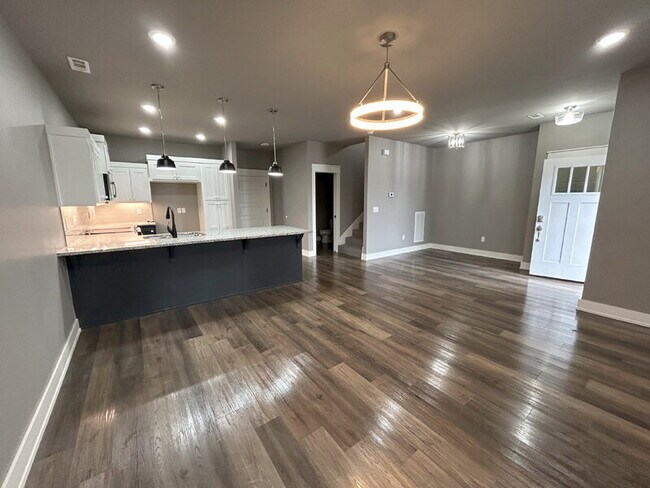 Building Photo - 2602 N Ward Dr
