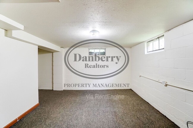 Building Photo - 919 Brookley Blvd