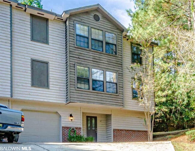 Building Photo - 57 Lake Shore Dr