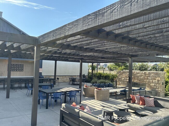 Building Photo - 3129 Mayacama Way