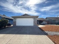 Building Photo - 1843 Olympic Dr E