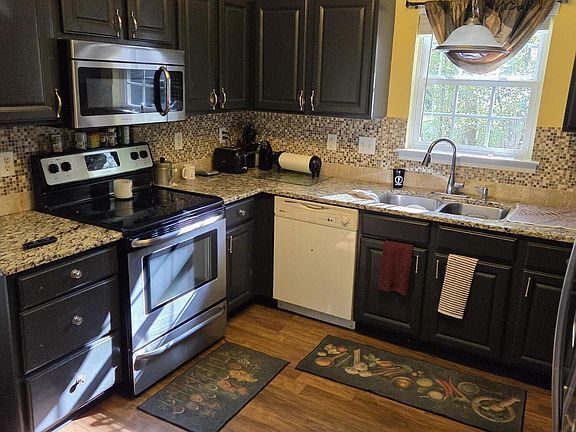 Building Photo - Build Equity While Leasing - Lease and Own...