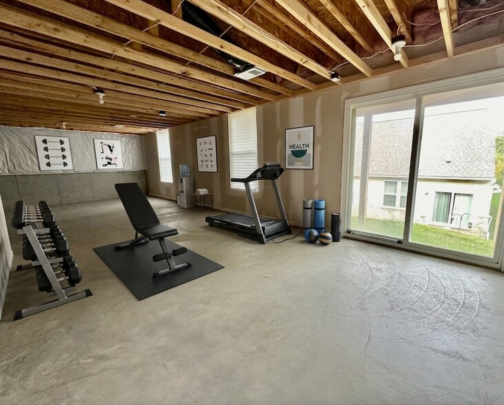 Building Photo - 2750 St. Regis Way