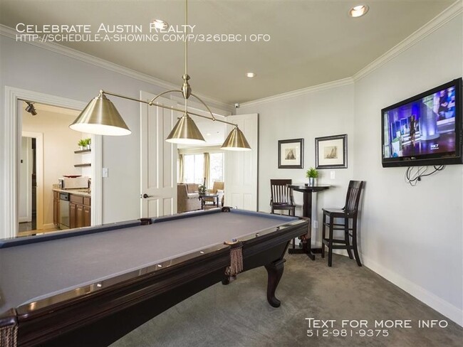 Building Photo - Somerset Townhomes