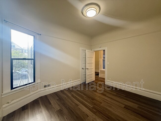 Building Photo - 274 4th Ave