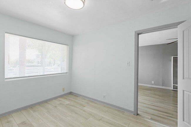 Building Photo - Charming Single-Family Home with Backyard Parking in Pacoima