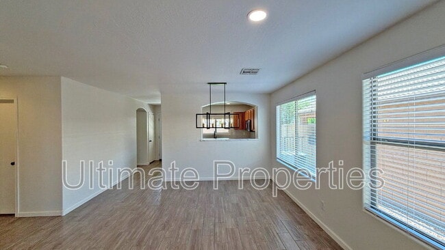 Building Photo - 8811 W Hammond Ln