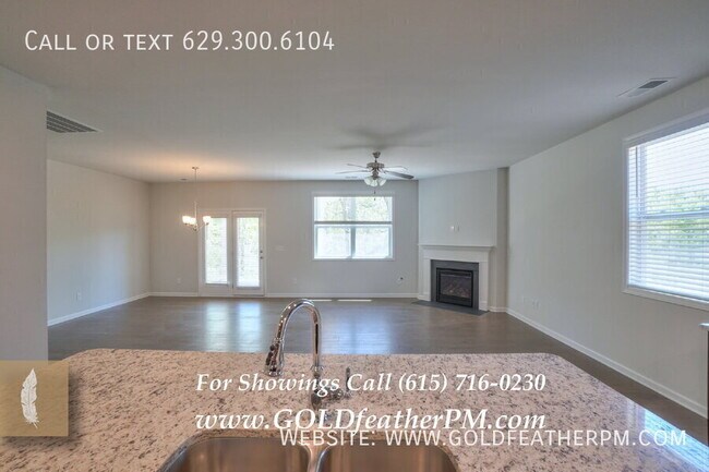 Building Photo - 8019 Forest Hills Dr