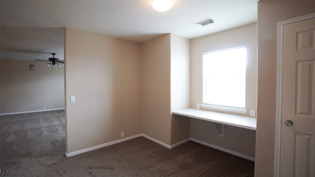 Building Photo - 16526 Bristle Creek Dr