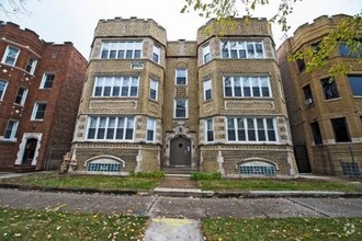 Building Photo - 7829 S Phillips Ave