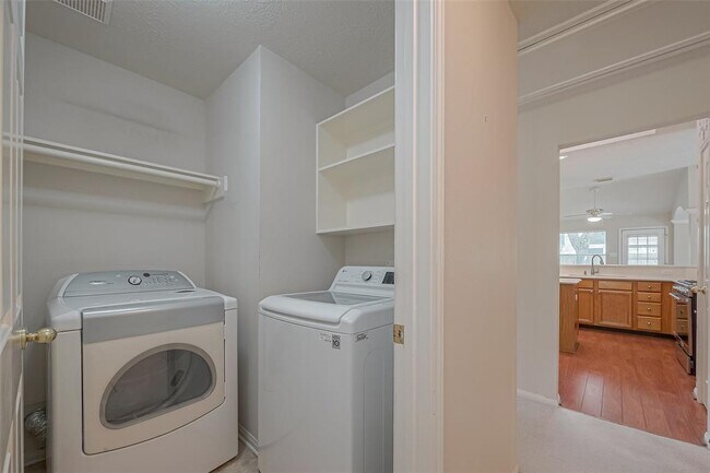 Building Photo - 18014 Still Springs Ct