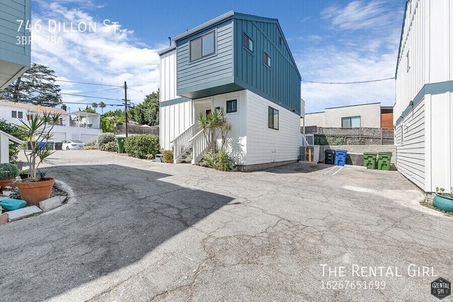 Building Photo - 746 N Dillon St