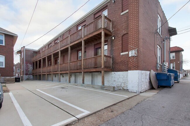 Building Photo - Spoonful of Studio Space!