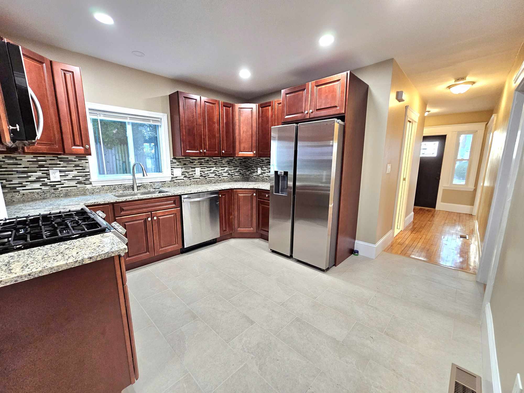 Building Photo - 10 Alton Rd