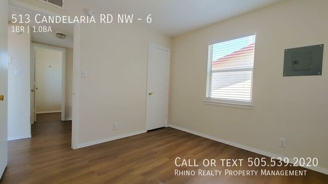 Building Photo - 513 Candelaria Rd NW