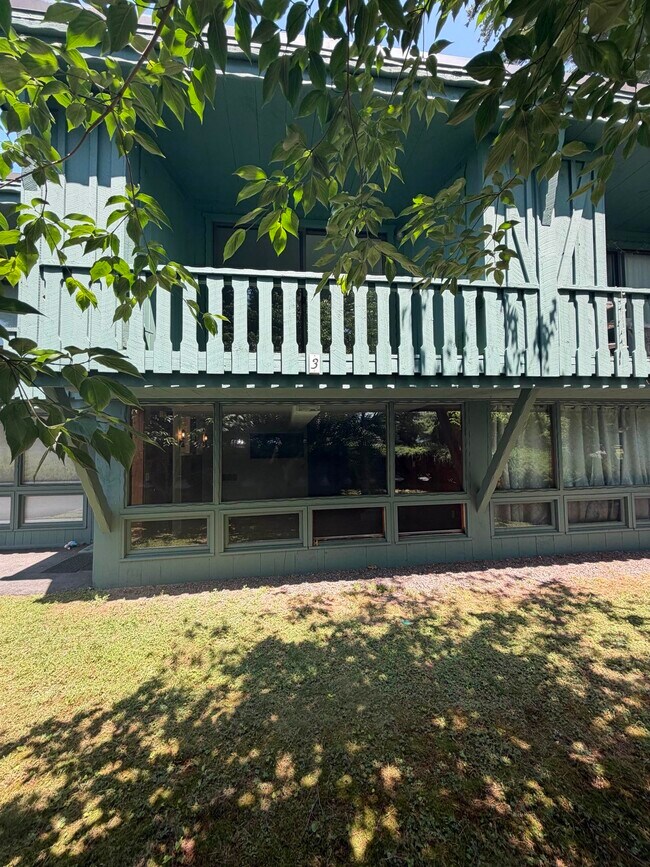 Building Photo - 56 Westville Rd