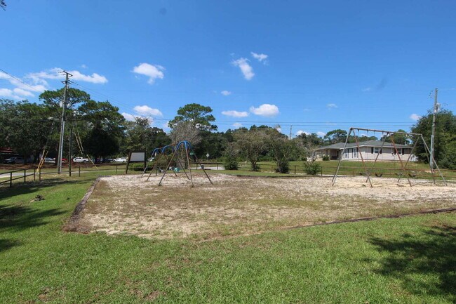 Building Photo - Affordable 2BR with Utilities Included – G...