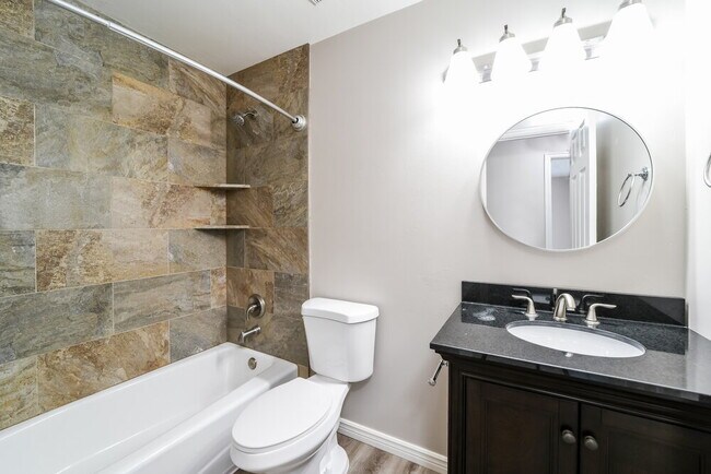 Building Photo - 1279 Morning Sun Dr