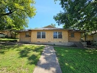 Building Photo - 2bed 1 bath near VA Hospital