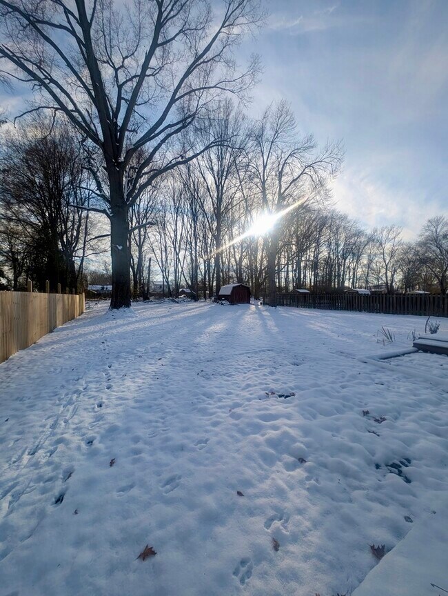 Building Photo - Charming Cape Cod Style Home