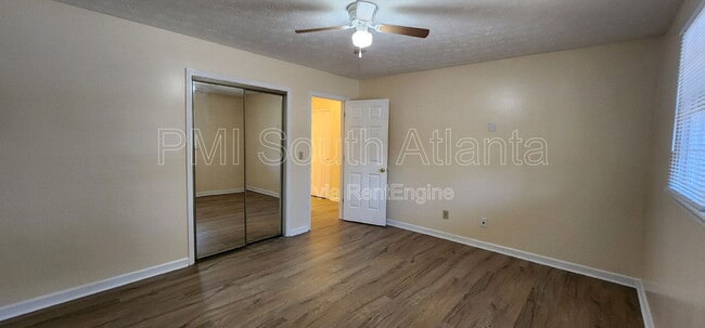 Building Photo - 3441 Southgate Trail SE