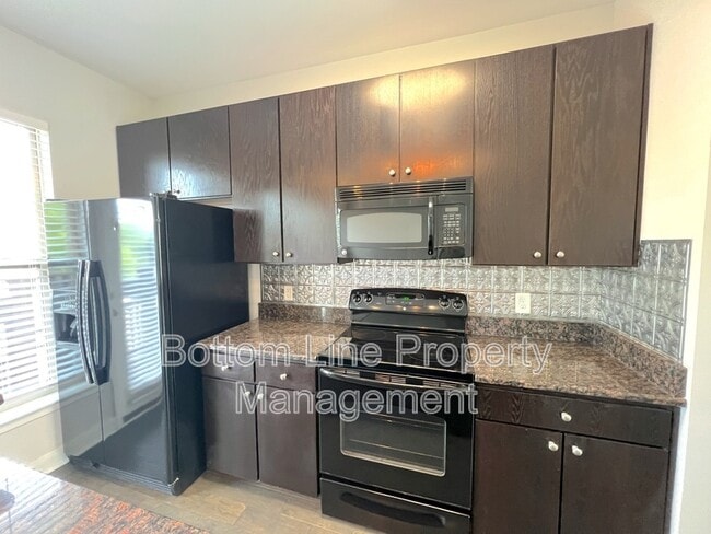 Building Photo - 841 Seigle Point Dr