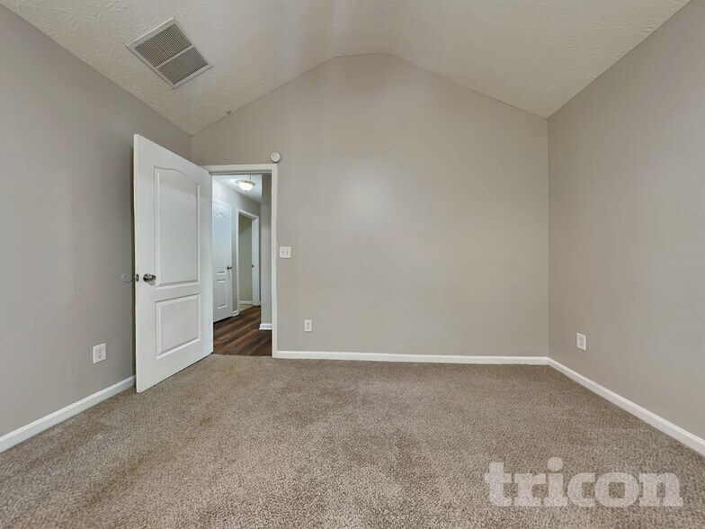 Building Photo - 80 Tinsley Cir