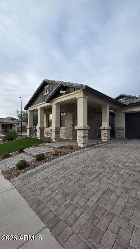 Building Photo - 16512 S 8th Way