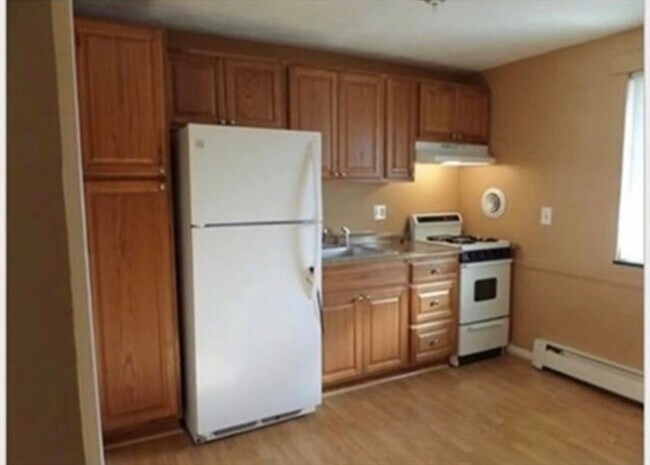 Building Photo - 30A Colonial Dr