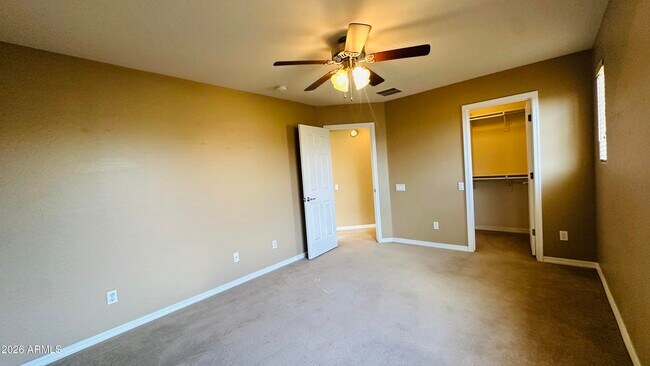 Building Photo - 2138 W Marconi Ave
