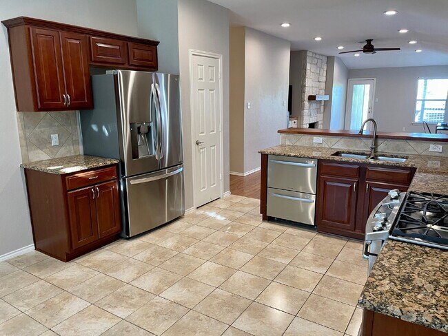 Building Photo - Charming 4-Bedroom Home in South Austin’s ...