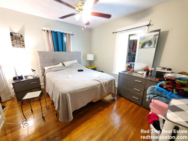 Building Photo - 254 Roslindale Ave