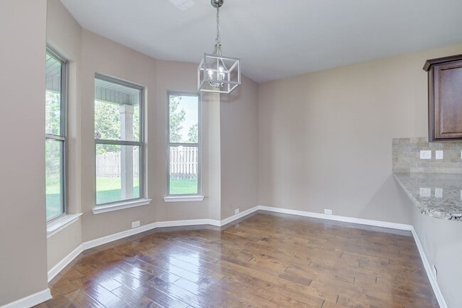Building Photo - 5403 Hadwin Ct