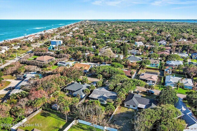 Building Photo - 108 Delvalle St