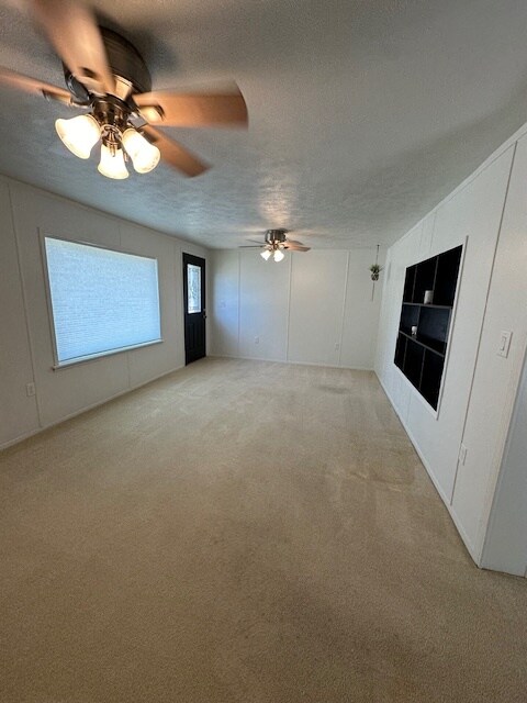 Building Photo - 818 N Edgewater Dr
