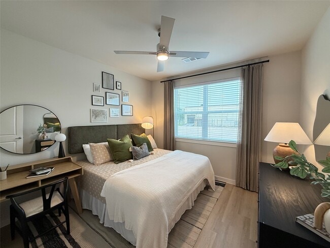 Building Photo - 3409 Brinkman St