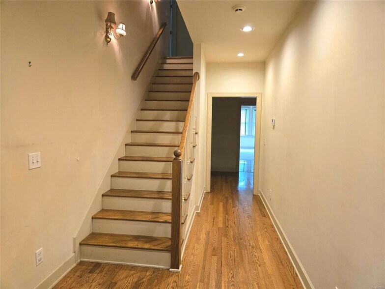 Building Photo - 8457 Chadburn Crossing