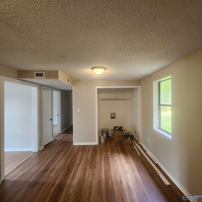 Building Photo - 3706 Wilbanks Dr