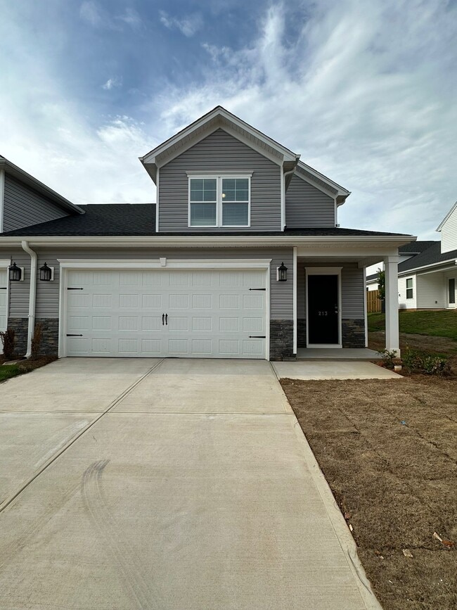 Building Photo - 213 Boneset Dr
