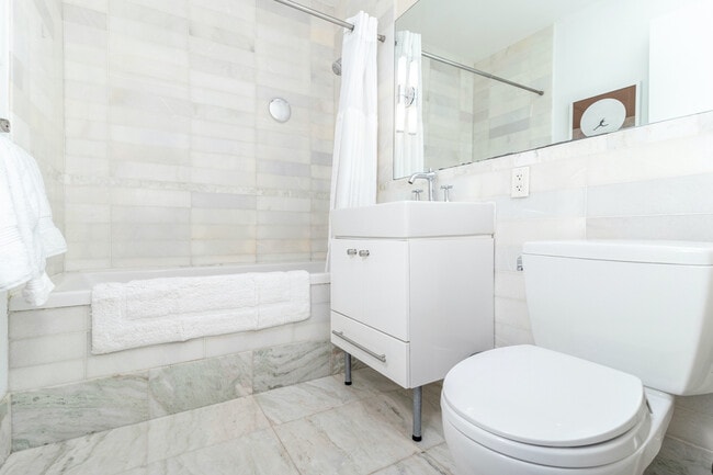 Building Photo - 1231 NE Martin Luther King Jr Blvd