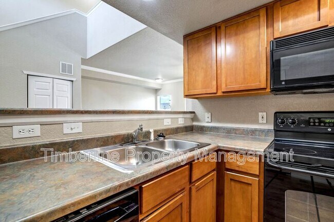 Building Photo - 4880 Kerry Lynn View