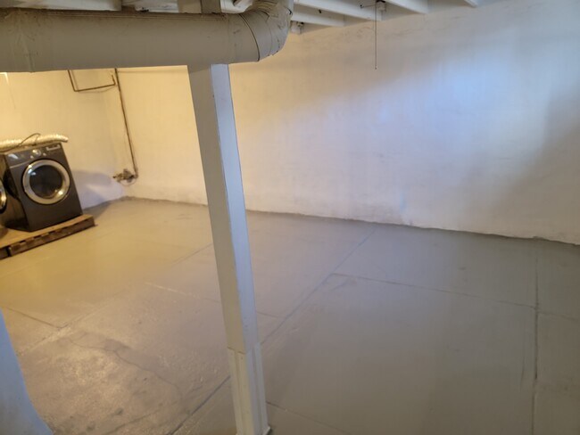 Basement with storage and Washer/Dryer Hookups - 1700 Avenue D