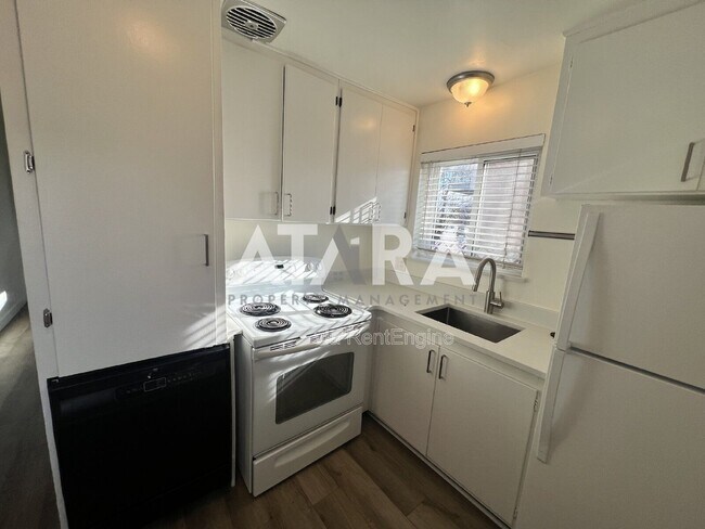 Building Photo - 2502 S 700 E