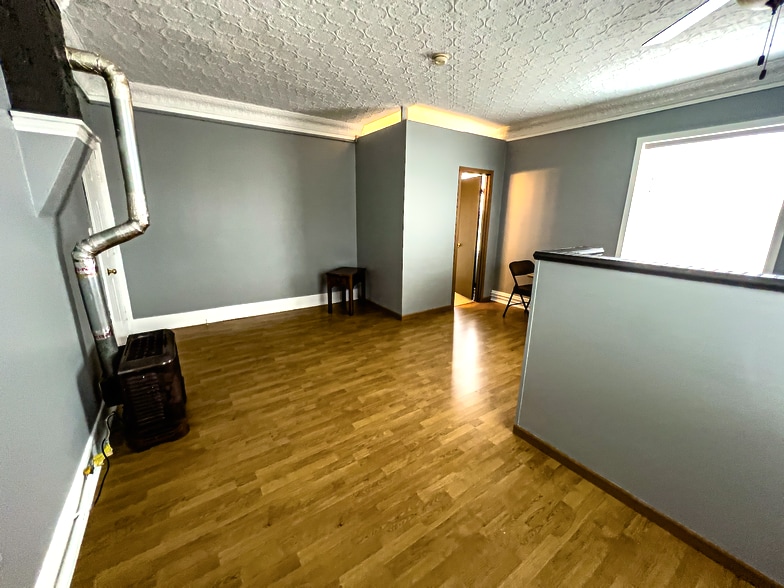 Studio Apartment - 15 Park Cir