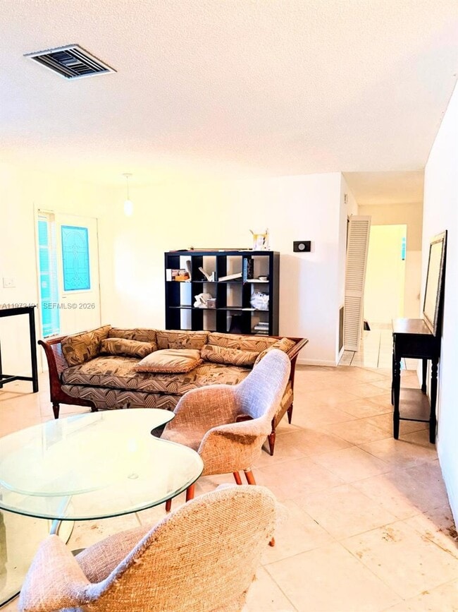 Building Photo - 766 NW 24th Ave