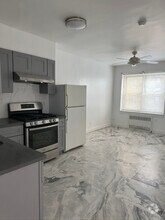 Building Photo - 247 68th St